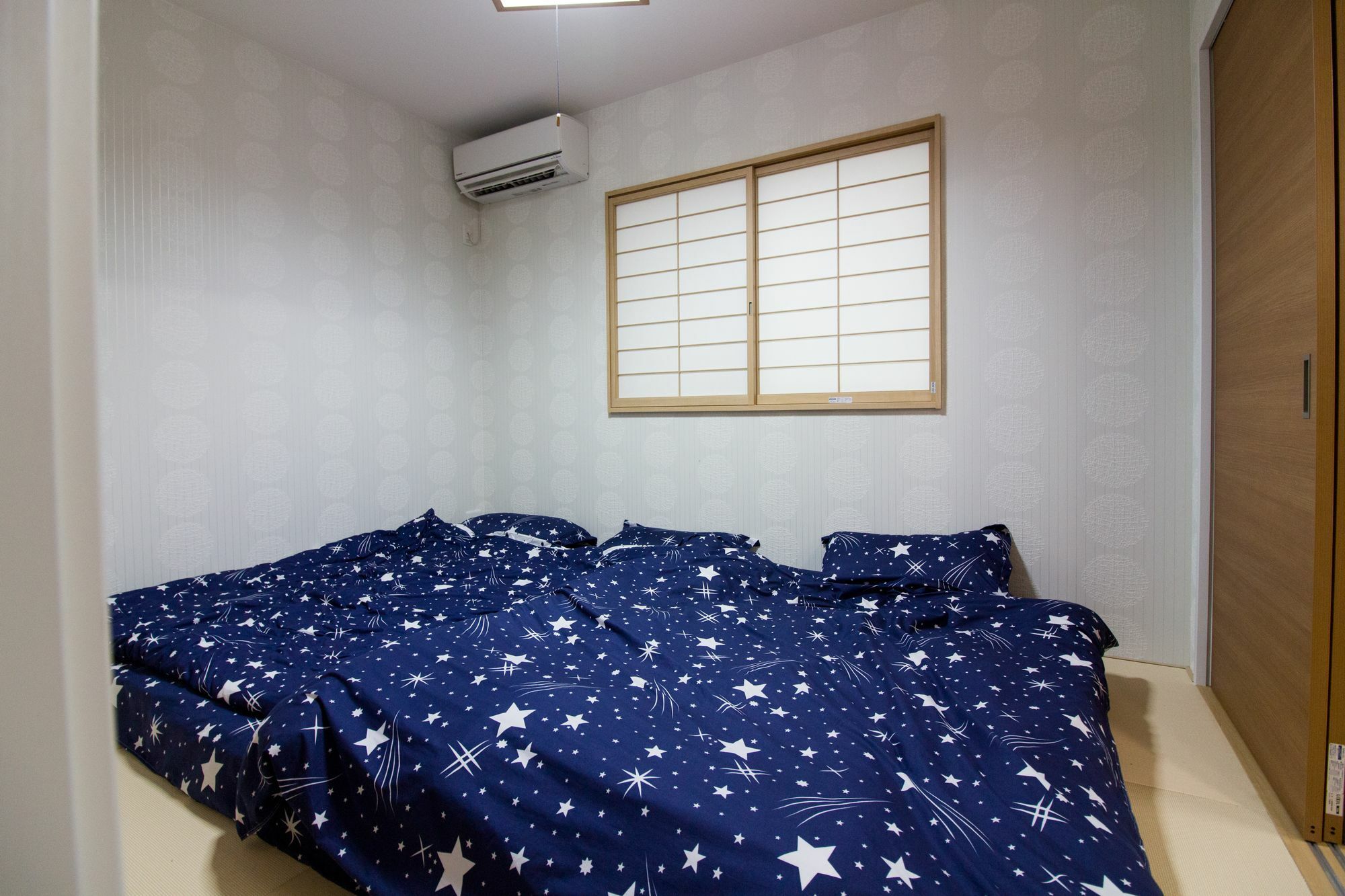 Sdy Hostel Sd Ōsaka Exterior foto